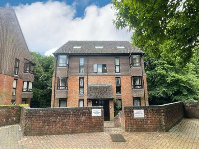 House for sale in Chilworth Old Village, Test Valley