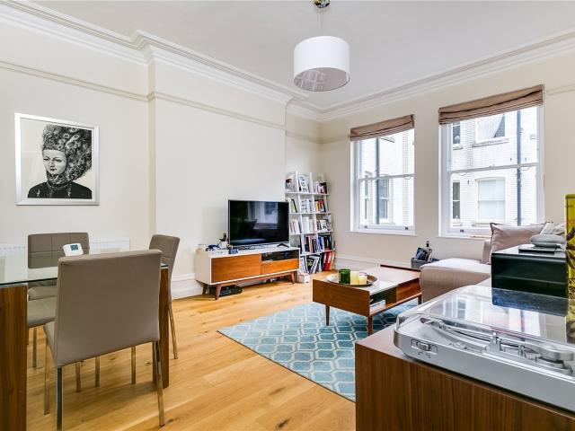 Apartment for rent in Saint Giles, Bloomsbury
