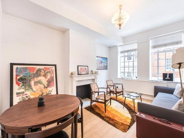 Apartment for rent in Mayfair, Greater London