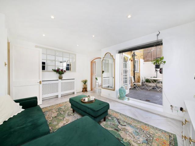 Apartment for rent in Stockwell, Greater London