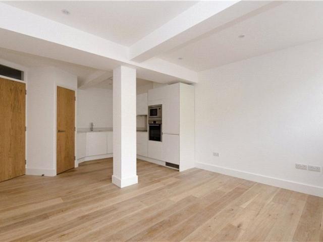 Apartment for rent in London Borough of Islington, Greater London