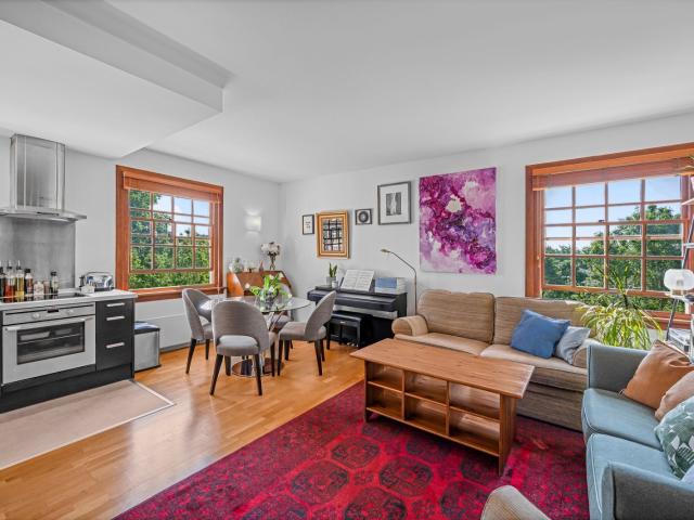 Apartment for rent in Southfields, Greater London