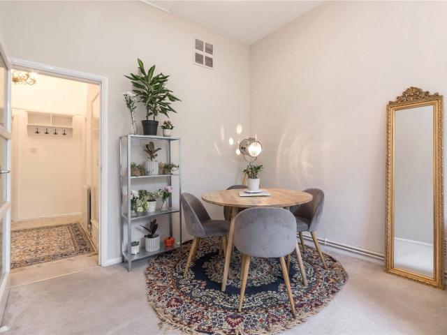 Apartment for rent in Bayswater, Greater London
