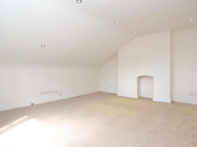 Apartment for rent in North Sheen, Greater London