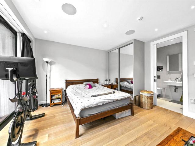 Apartment for rent in North Sheen, Greater London