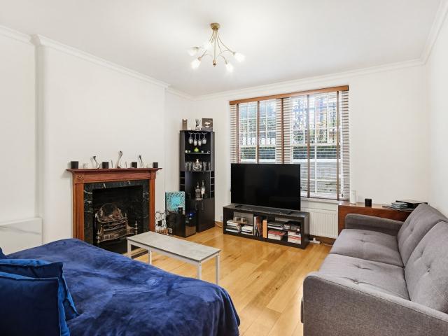 Apartment for rent in Chelsea, Greater London
