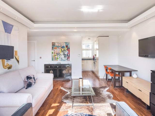 Apartment for rent in Knightsbridge, Greater London
