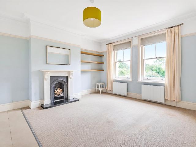 Apartment for rent in Norbiton, Greater London
