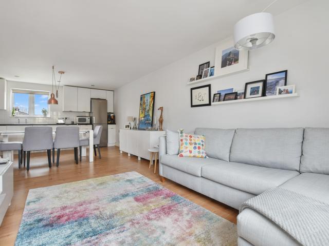 Apartment for rent in Stockwell, Greater London