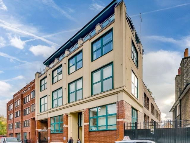 Apartment for rent in Highbury, Greater London