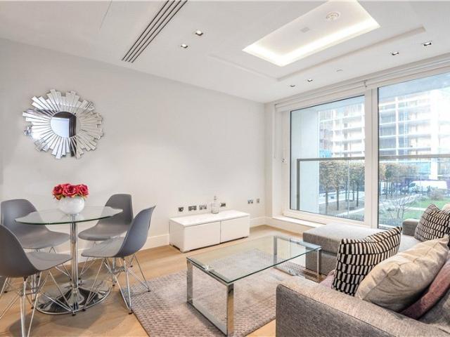 Apartment for rent in West Kensington, Greater London