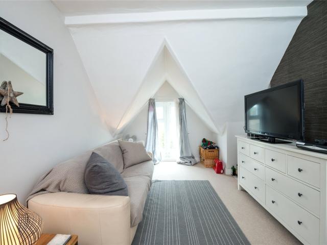 Apartment for rent in London Borough of Hounslow, Strand