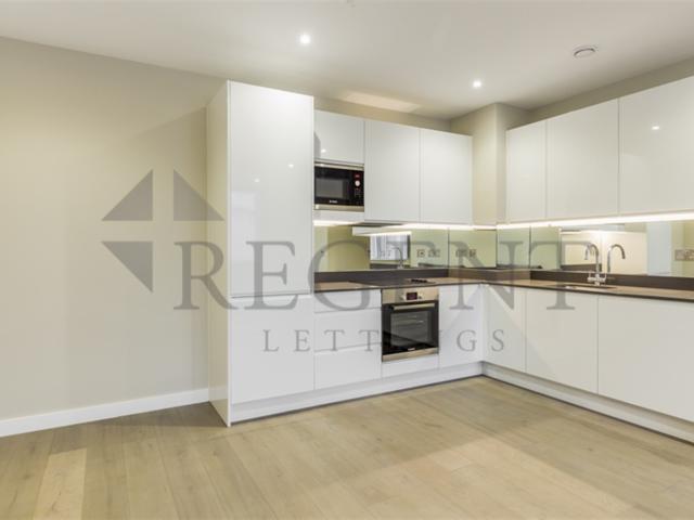 Apartment for rent in Widmore Green, Greater London