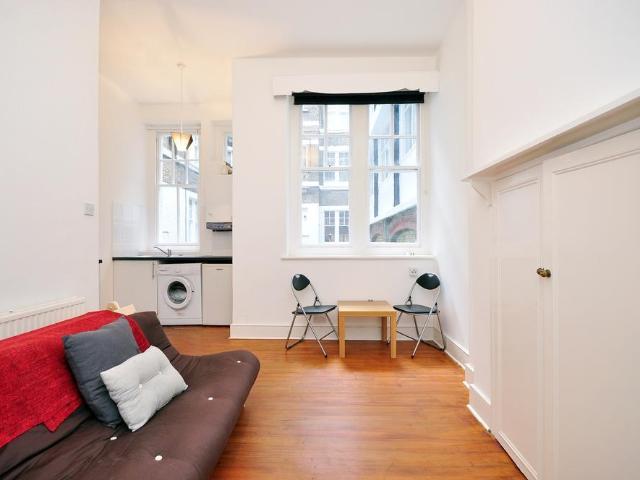 Apartment for rent in West Kensington, Greater London