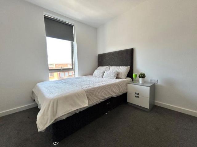 Apartment for rent in Saint Vincent's, Netherthorpe