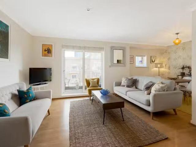 Apartment for rent in Battersea, Greater London