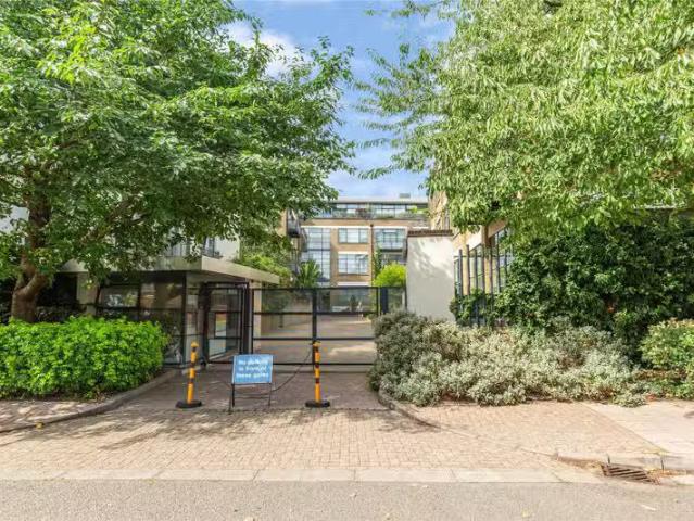 Apartment for rent in London Borough of Ealing, Greater London