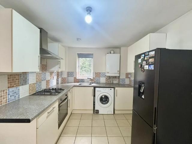 Apartment for rent in Wake Green, Birmingham