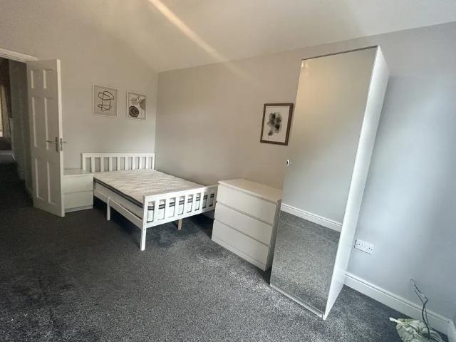 House for rent in Cape Hill, Sandwell