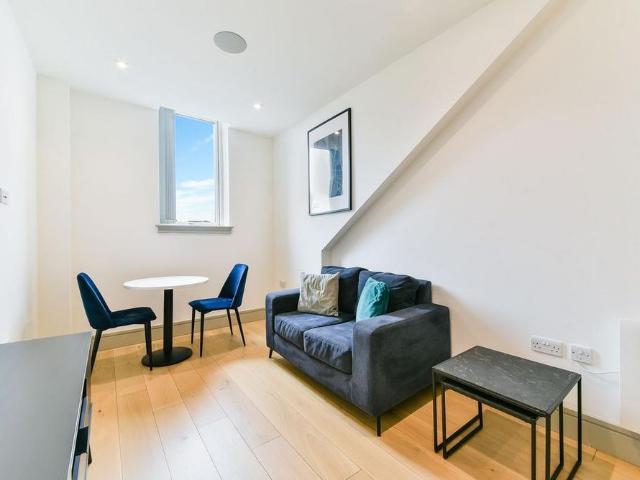 House for rent in Preston, Greater London