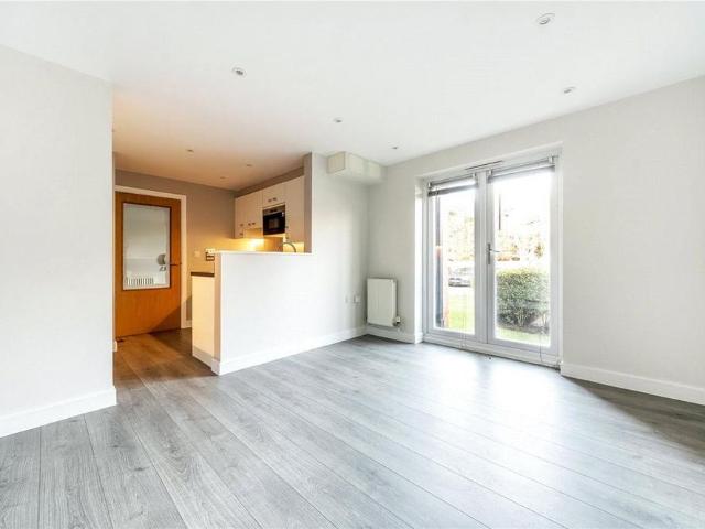House for rent in West Byfleet, Woking