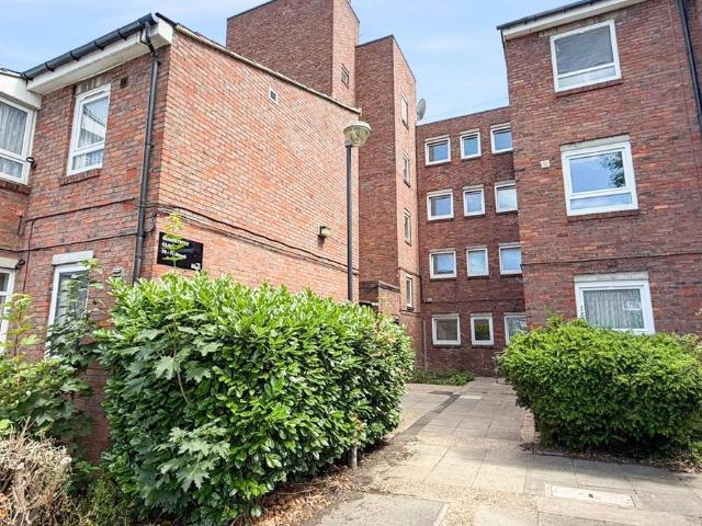 House for rent in Victoria, Greater London