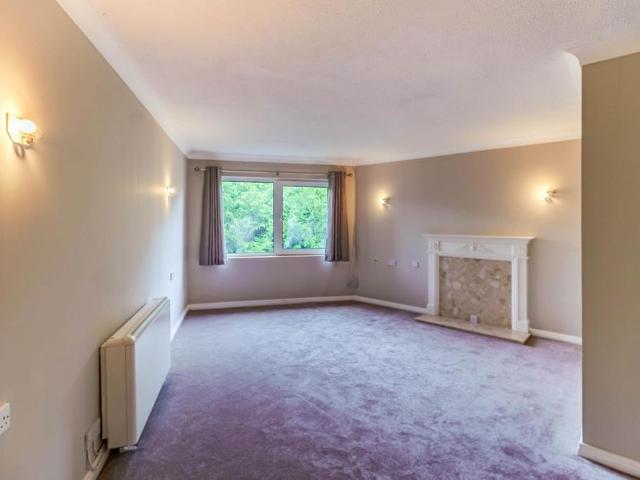 House for rent in Fole, Surrey