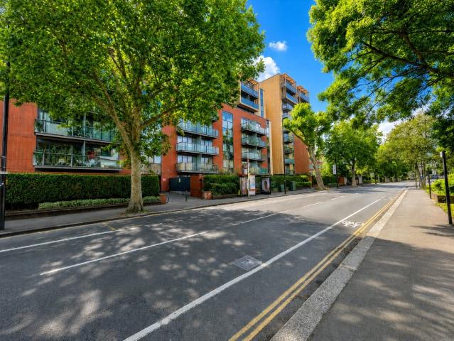Apartment for rent in London Borough of Hounslow, Spring Grove