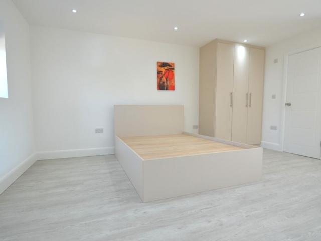 House for rent in Lower Halliford, Surrey