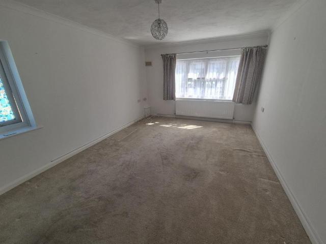 House for rent in Caterham, Tandridge