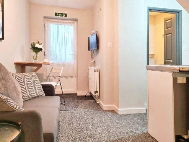 House for rent in Stanmore, Hampshire