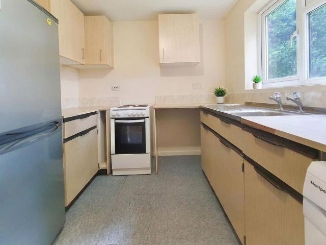 House for rent in Colnbrook with Poyle, Slough