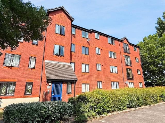 Apartment for rent in Charlton Riverside, Greater London