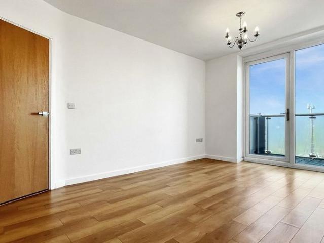 Apartment for rent in Brompton, Gillingham
