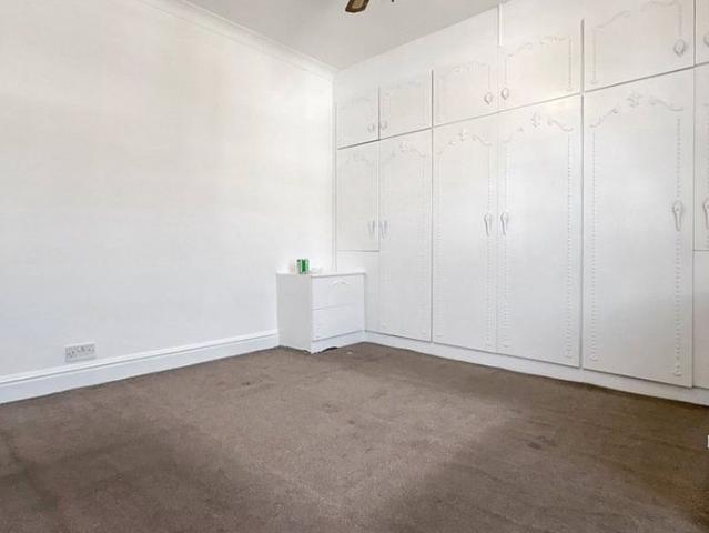 Apartment for rent in Strood