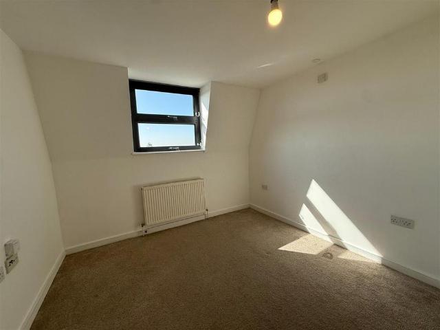 House for rent in London Borough of Havering, Greater London