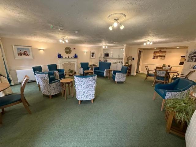 House for rent in Heol-las, Surrey