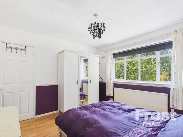 Room for rent in London Borough of Hounslow, Hanworth