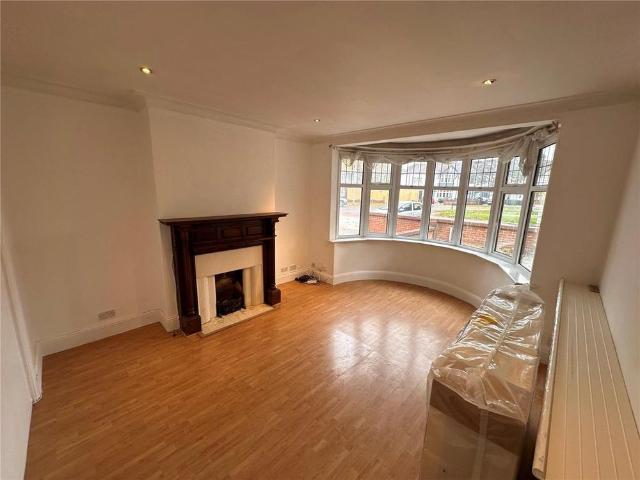 House for rent in Tolworth, Greater London