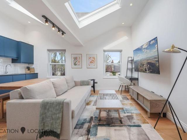 House for rent in Shacklewell, Greater London