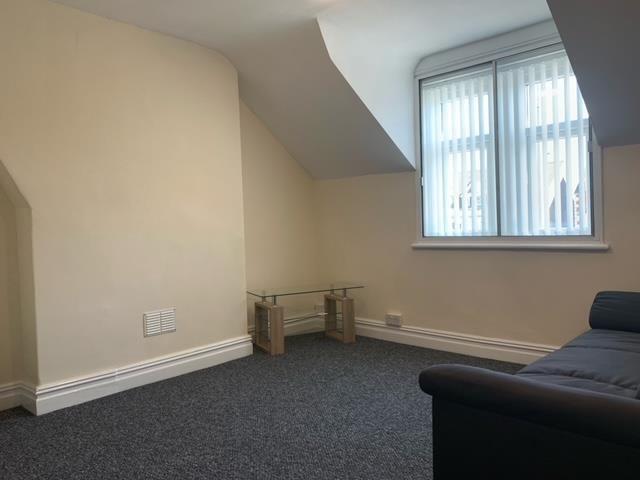 House for rent in Plasnewydd, Falcon Lodge
