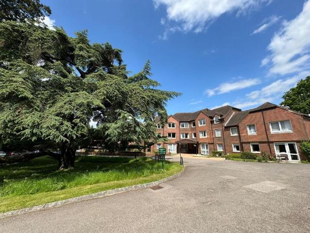 House for rent in Fole, Surrey