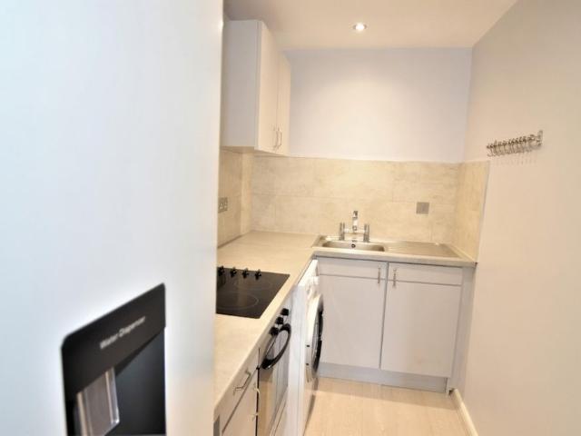 House for rent in Birch Green, Lower Halliford