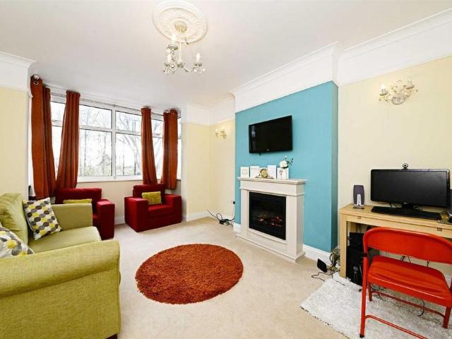 House for rent in London Borough of Barnet, Greater London