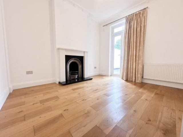 Room for rent in Birch Green, Lower Halliford
