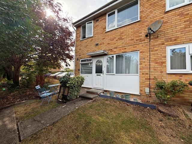 Apartment for rent in Old Stratford, Northamptonshire