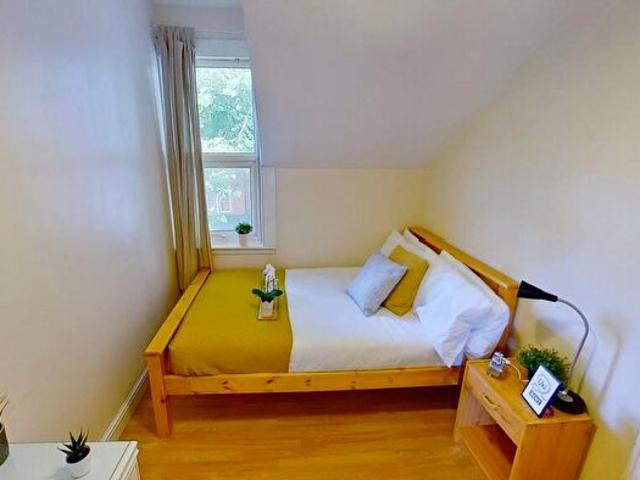 Apartment for rent in The Meadows, Haddon