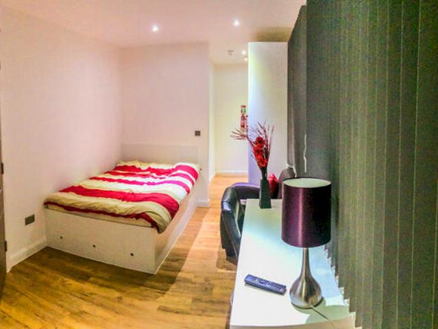 Apartment for rent in St Matthew's, Old Wharf