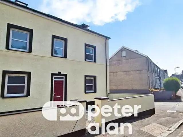 Apartment for rent in Mount Pleasant, Swansea