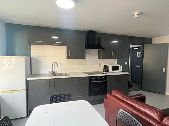 Apartment for rent in Clifton, Haddon